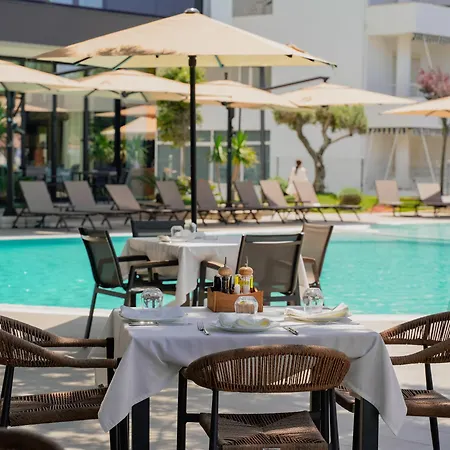 Supreme Hotel&spa 5* Golem (Tirana)