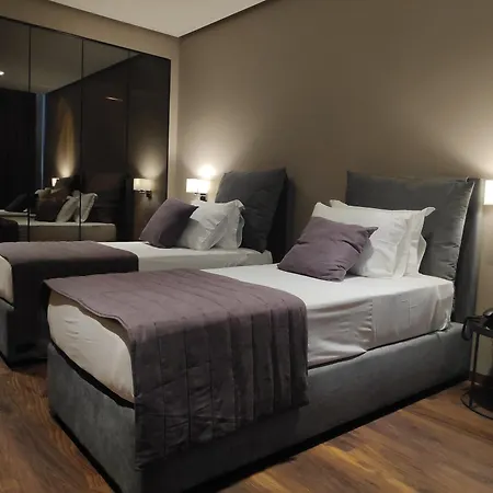 Supreme Otel Golem (Tirana)