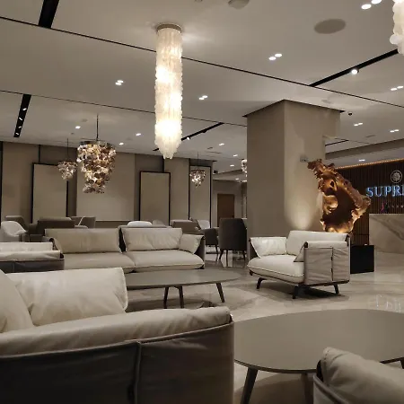 Otel Supreme Golem (Tirana)